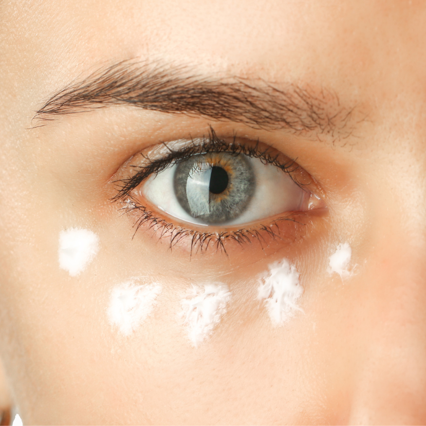 Révélez l'éclat de votre regard : L'importance d'un contour des yeux