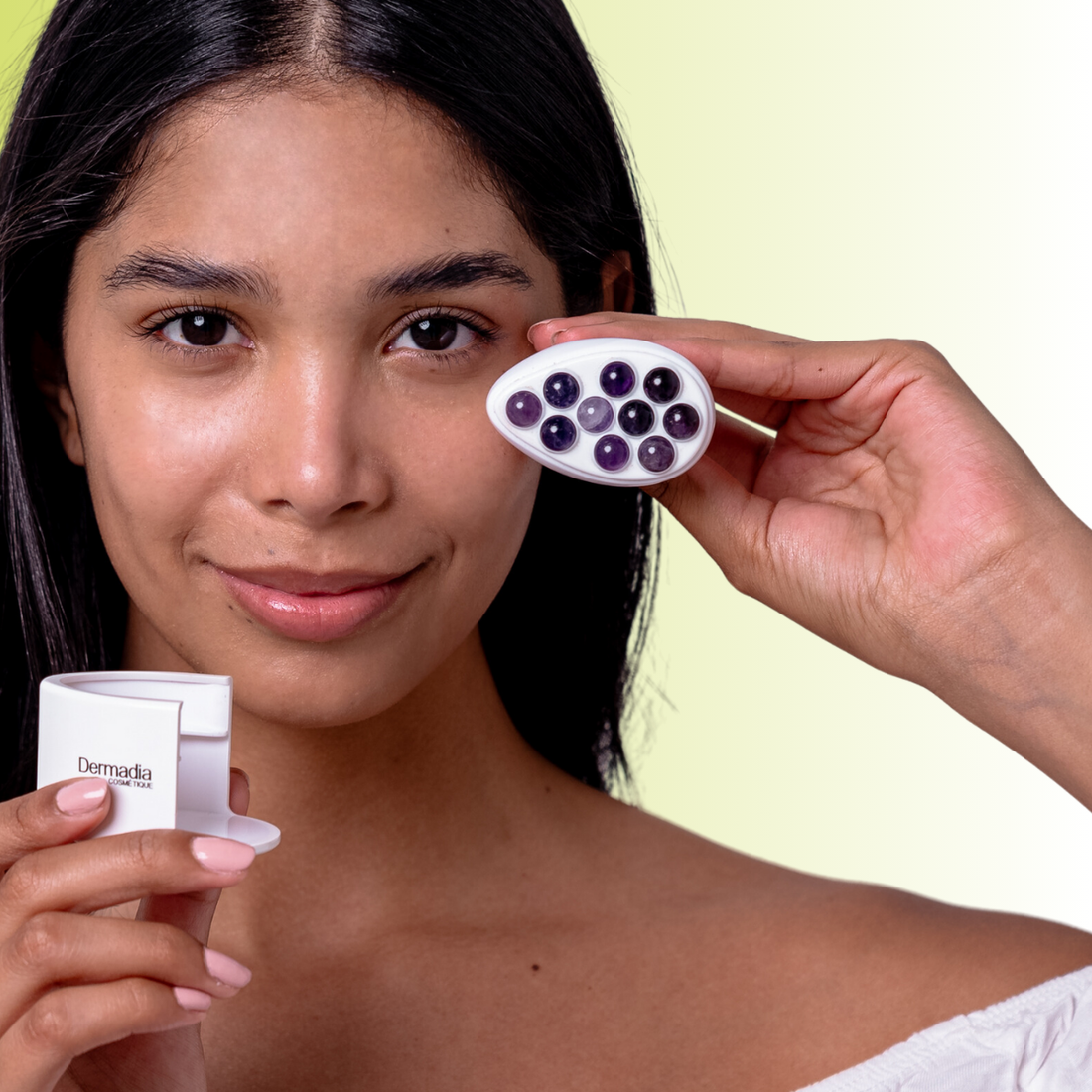 Les Bienfaits du Roller Visage en Été 🌿